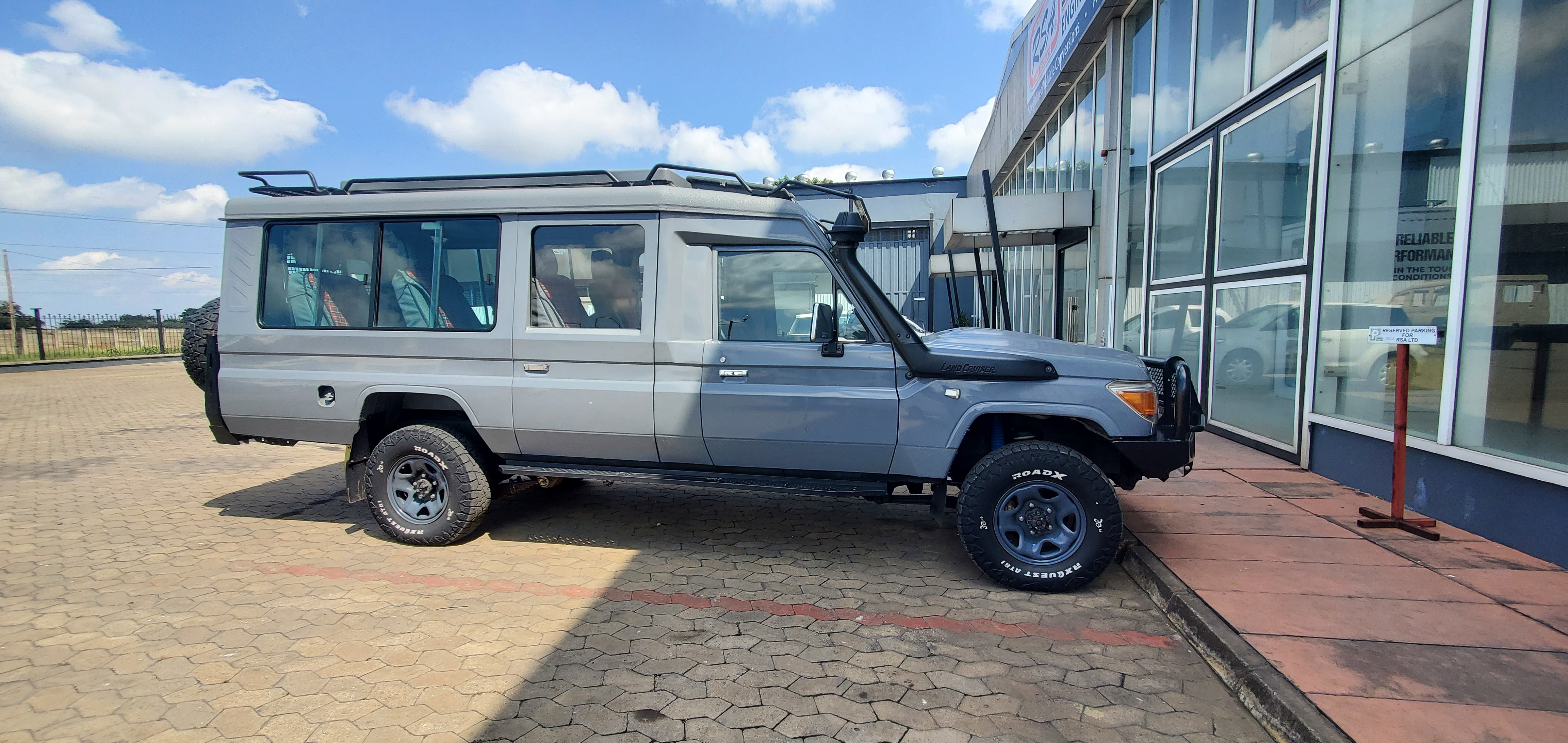 4x4 Safari Vehicle Rentals